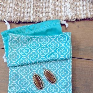 Kendra Scott oval drop earrings